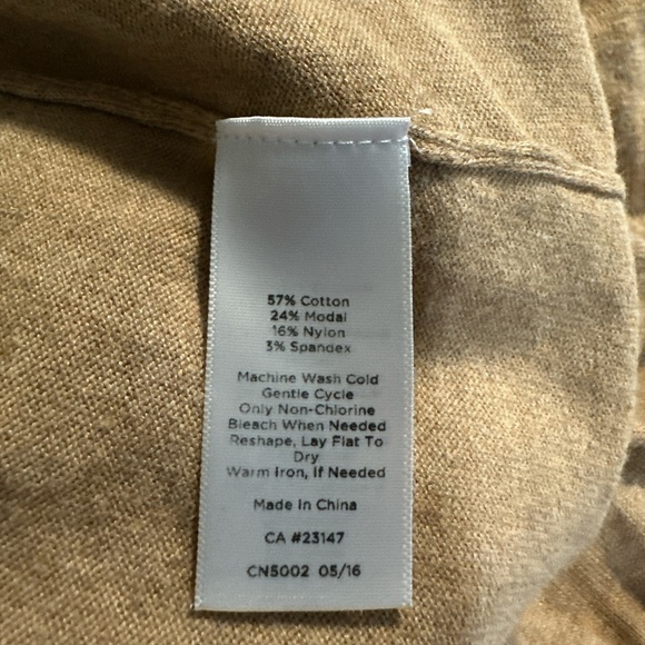 Talbots Classic Camel Turtleneck Sweater - Picture 5 of 6